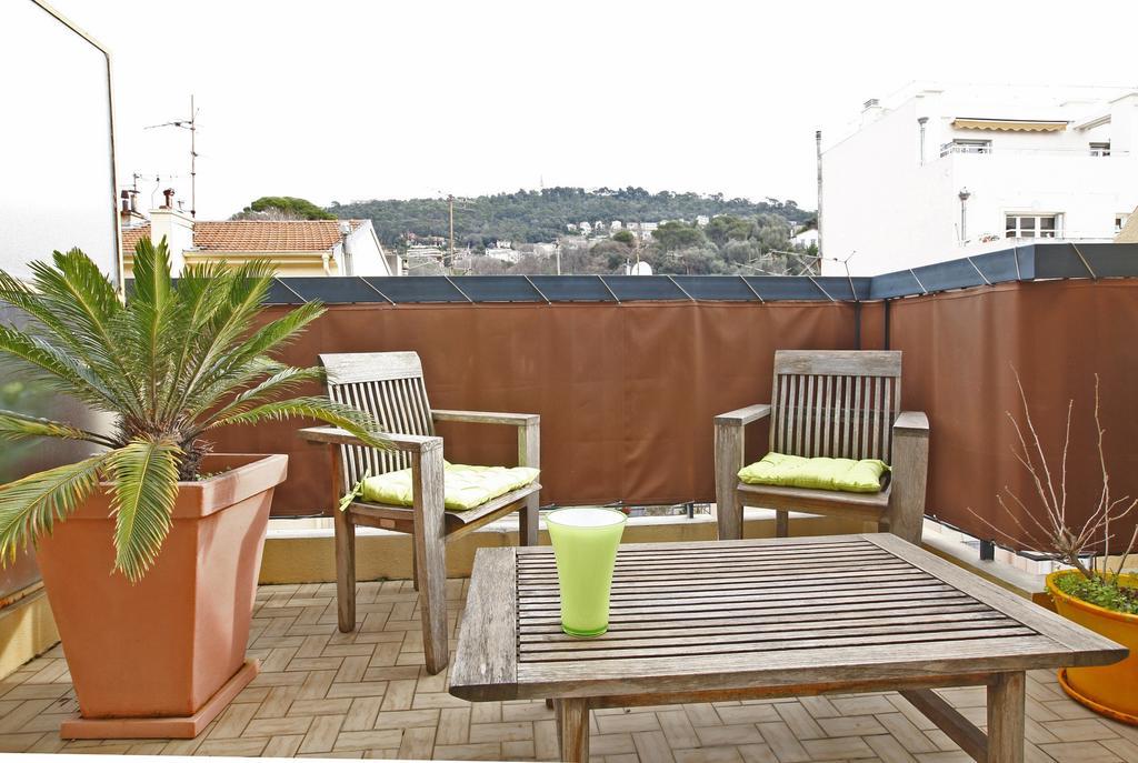 Appartement 6 Personnes Avec Terrasse Le Port Nice Ruang foto