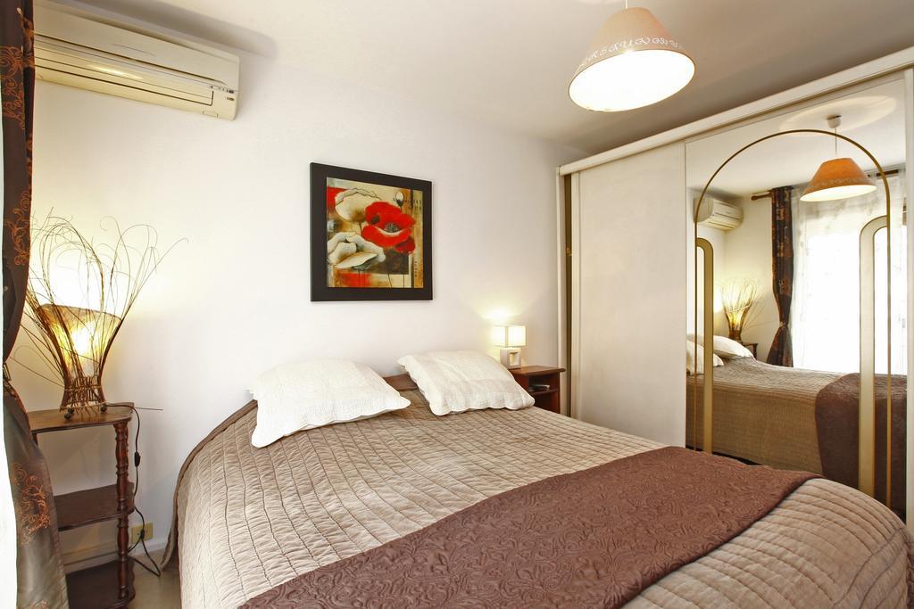Appartement 6 Personnes Avec Terrasse Le Port Nice Ruang foto