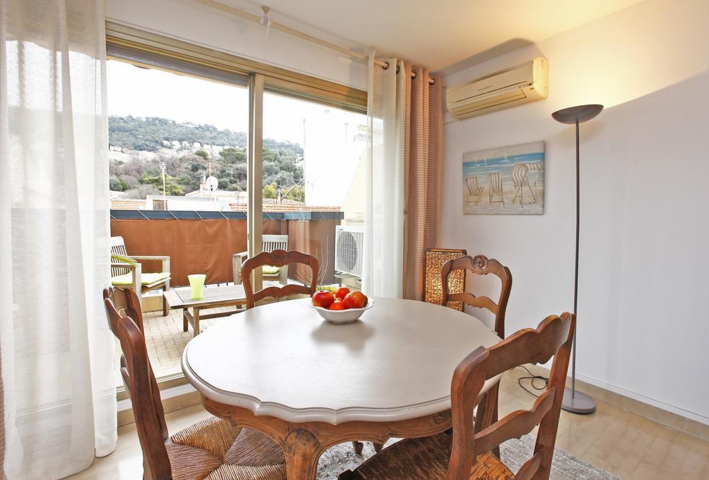 Appartement 6 Personnes Avec Terrasse Le Port Nice Ruang foto