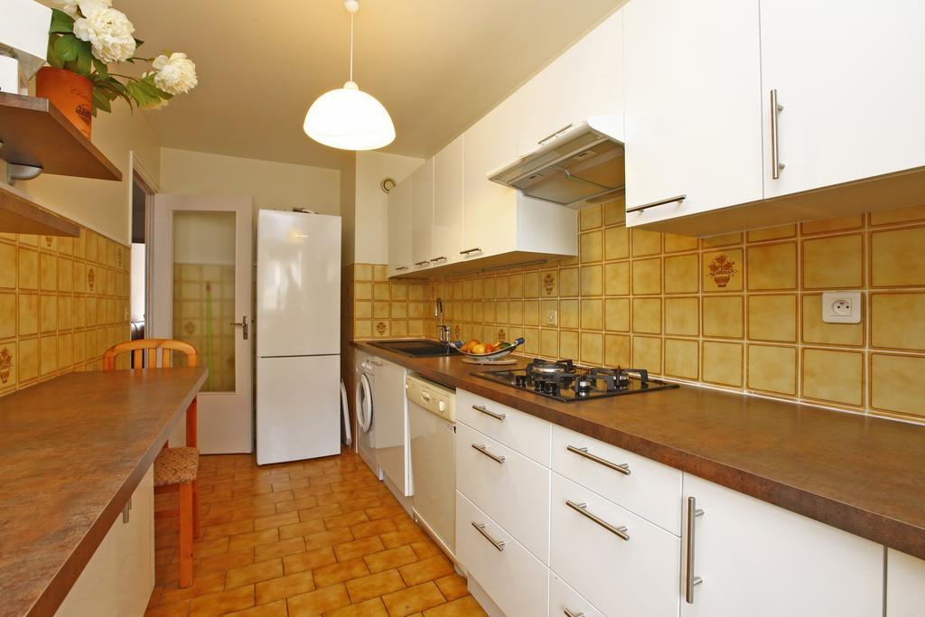 Appartement 6 Personnes Avec Terrasse Le Port Nice Ruang foto