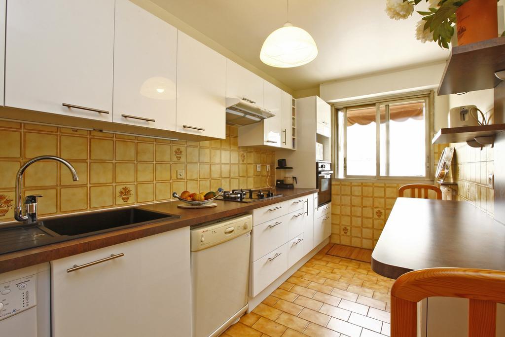 Appartement 6 Personnes Avec Terrasse Le Port Nice Ruang foto