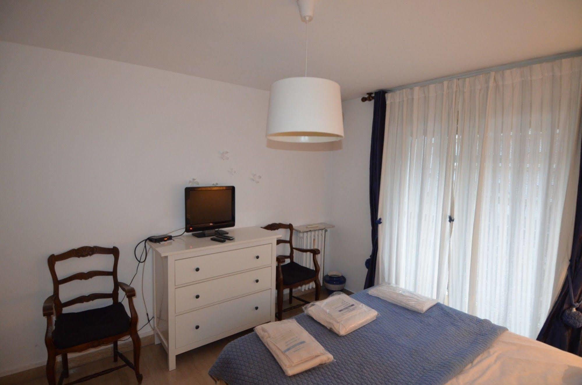 Appartement 6 Personnes Avec Terrasse Le Port Nice Bagian luar foto